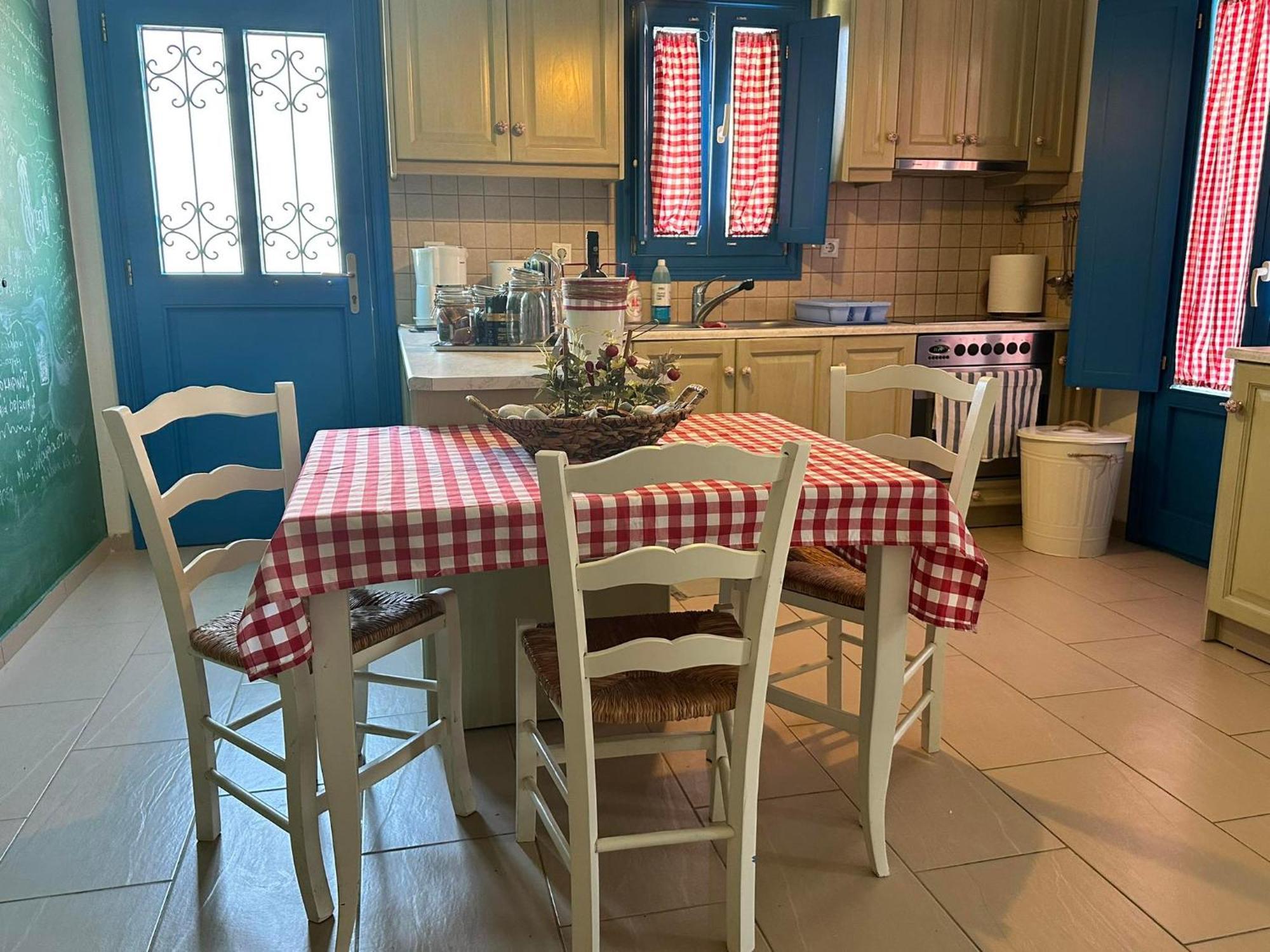 Blue Meadow Villa Livadi  Luaran gambar