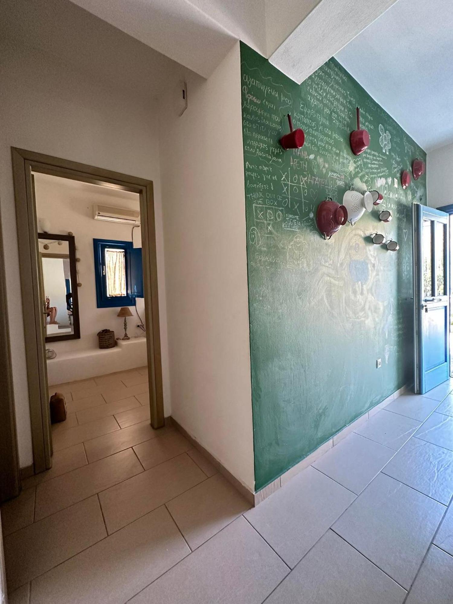 Blue Meadow Villa Livadi  Luaran gambar