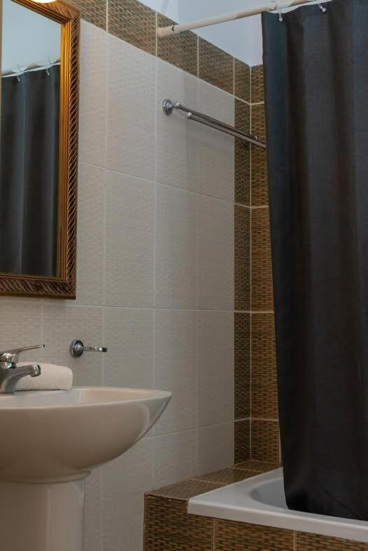 Blue Meadow Villa Livadi  Luaran gambar