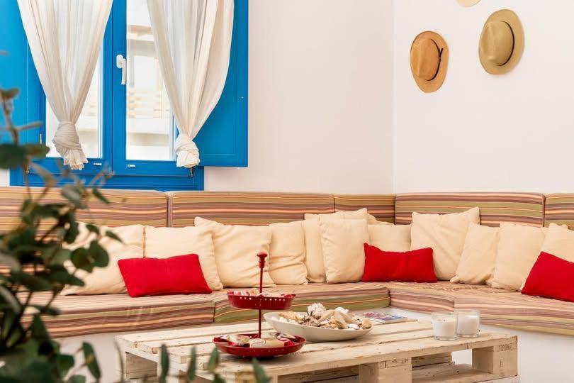 Blue Meadow Villa Livadi  Luaran gambar